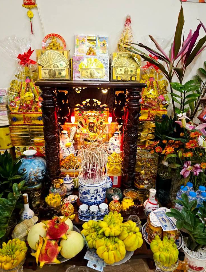 Bàn Thờ Thần Tài Hiện Đại Đục Gấm Hàng Đẹp